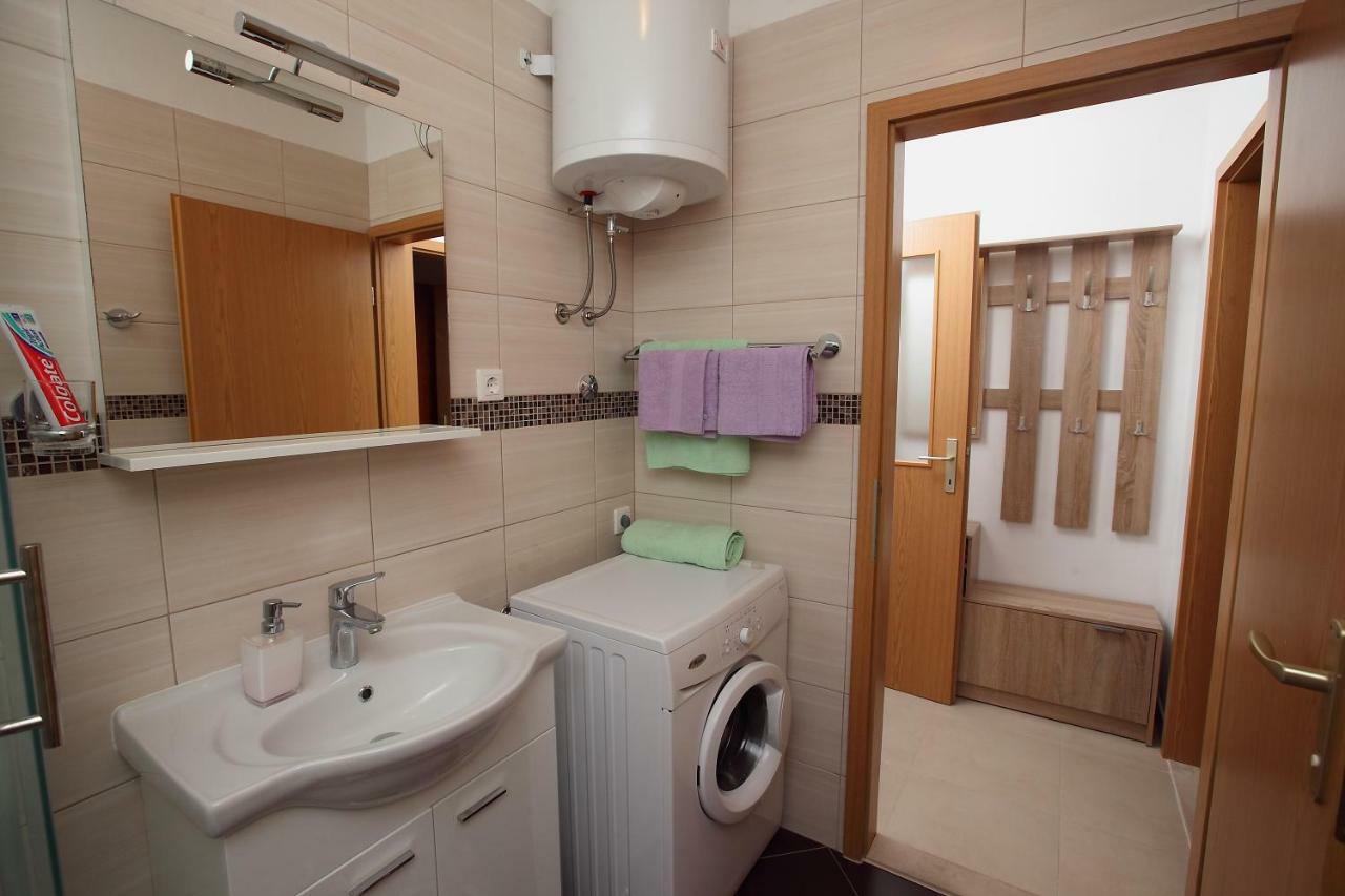 Apartman Luka Сплит Екстериор снимка