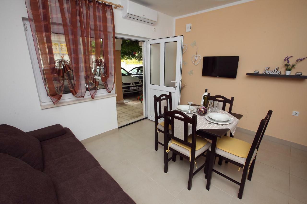 Apartman Luka Сплит Екстериор снимка