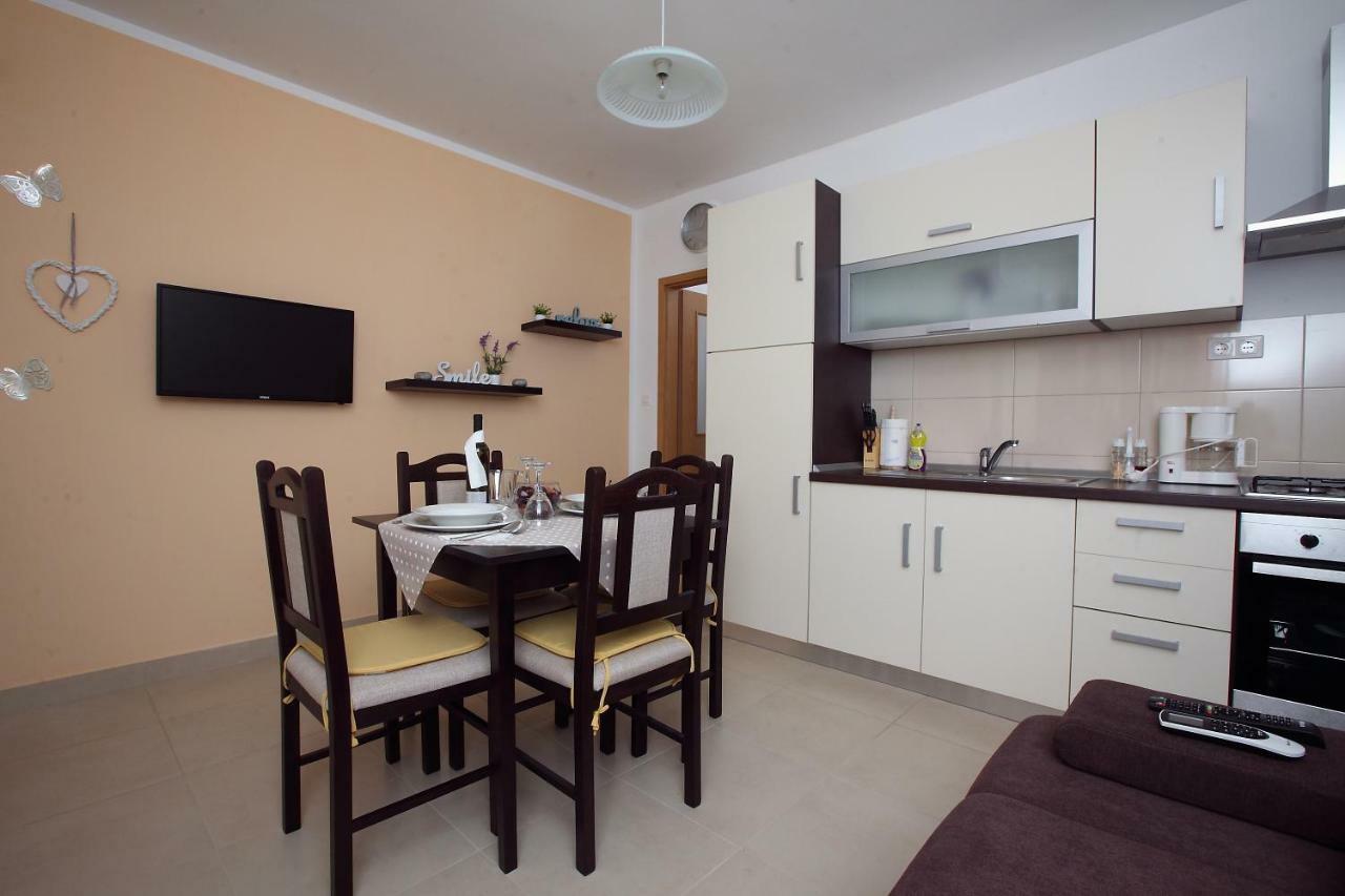 Apartman Luka Сплит Екстериор снимка